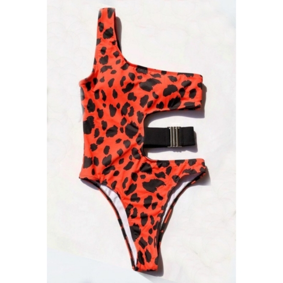 Alli Cat - Picture 1 of 2